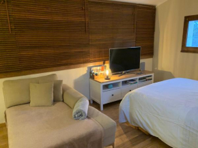 Chambre au calme dans maison avec vue